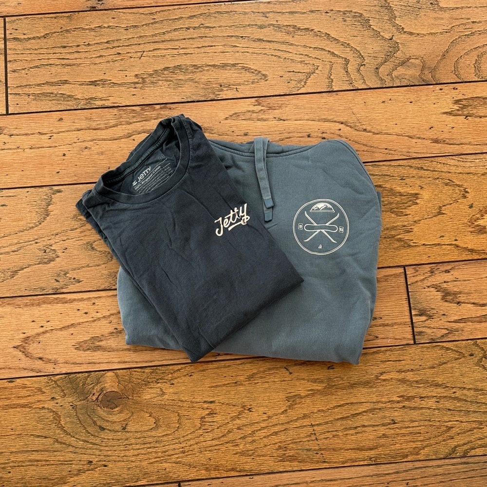 Jetty Logo Tee and Ripzone hoodie